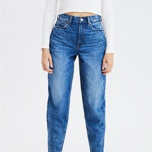 American Eagle Relaxed Mom Jeans